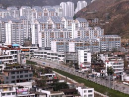 公司召開二屆十次職代會、黨委擴大會、第三十三次股東會